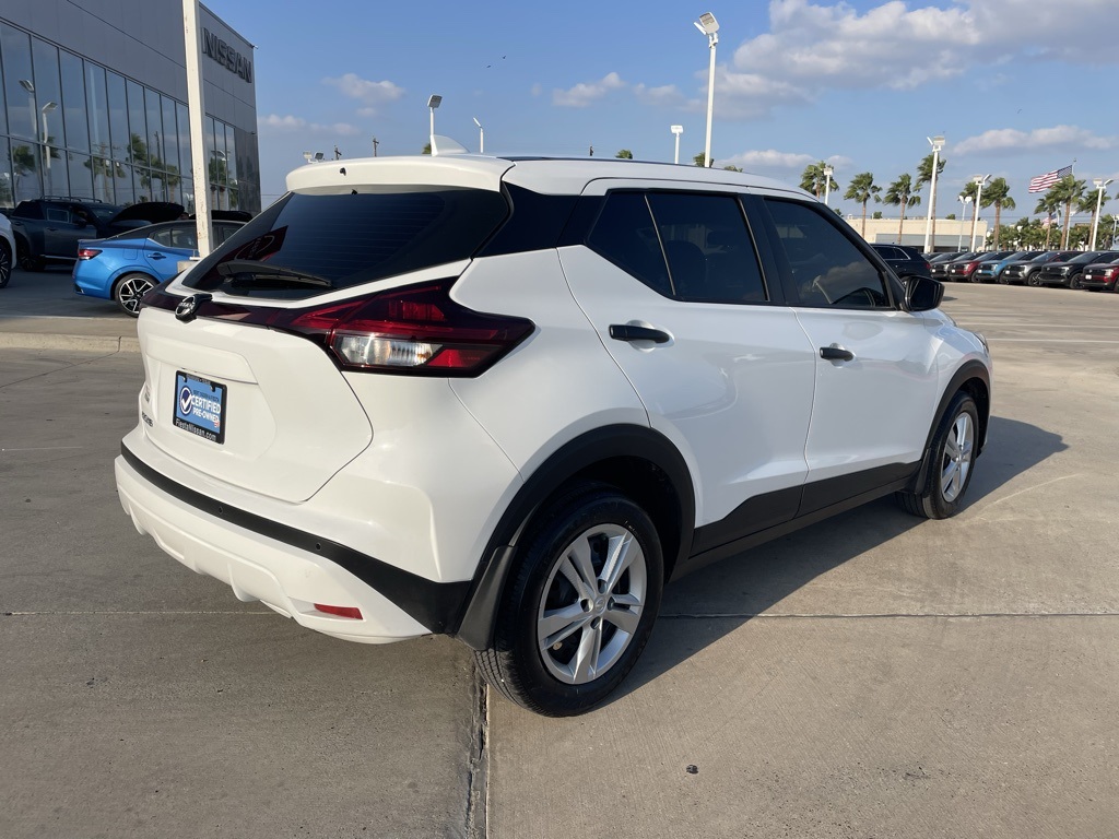 2025 Nissan Kicks Play S photo 3