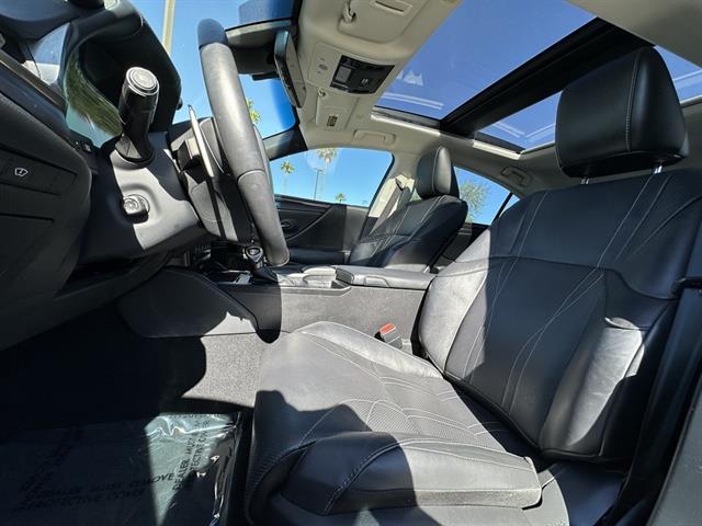 2020 Lexus ES 350 Luxury photo 10