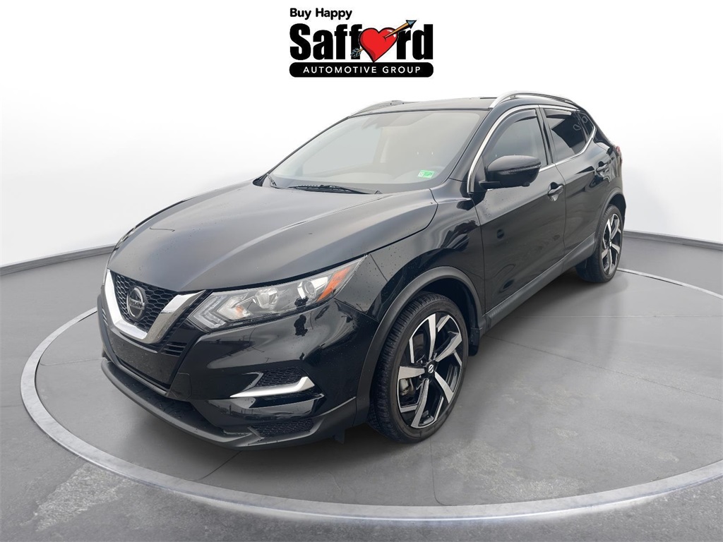 2022 Nissan Rogue Sport SL's photo