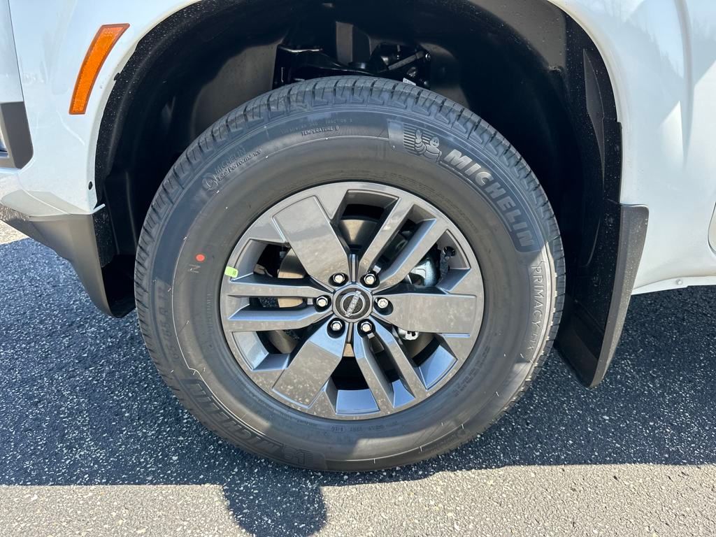 2025 Nissan Frontier SV photo 32