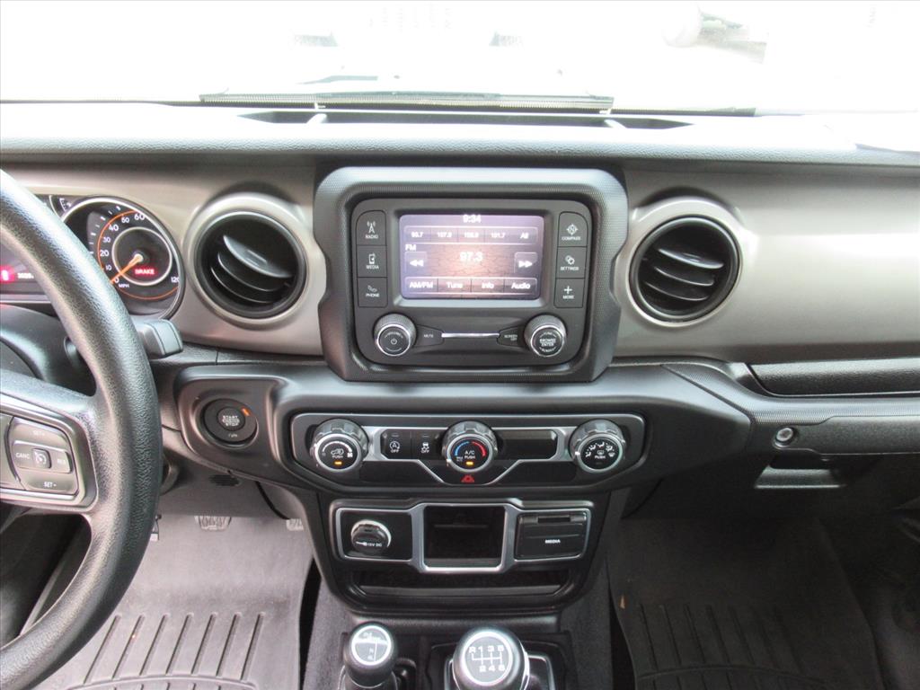 2020 Jeep Gladiator Sport photo 22