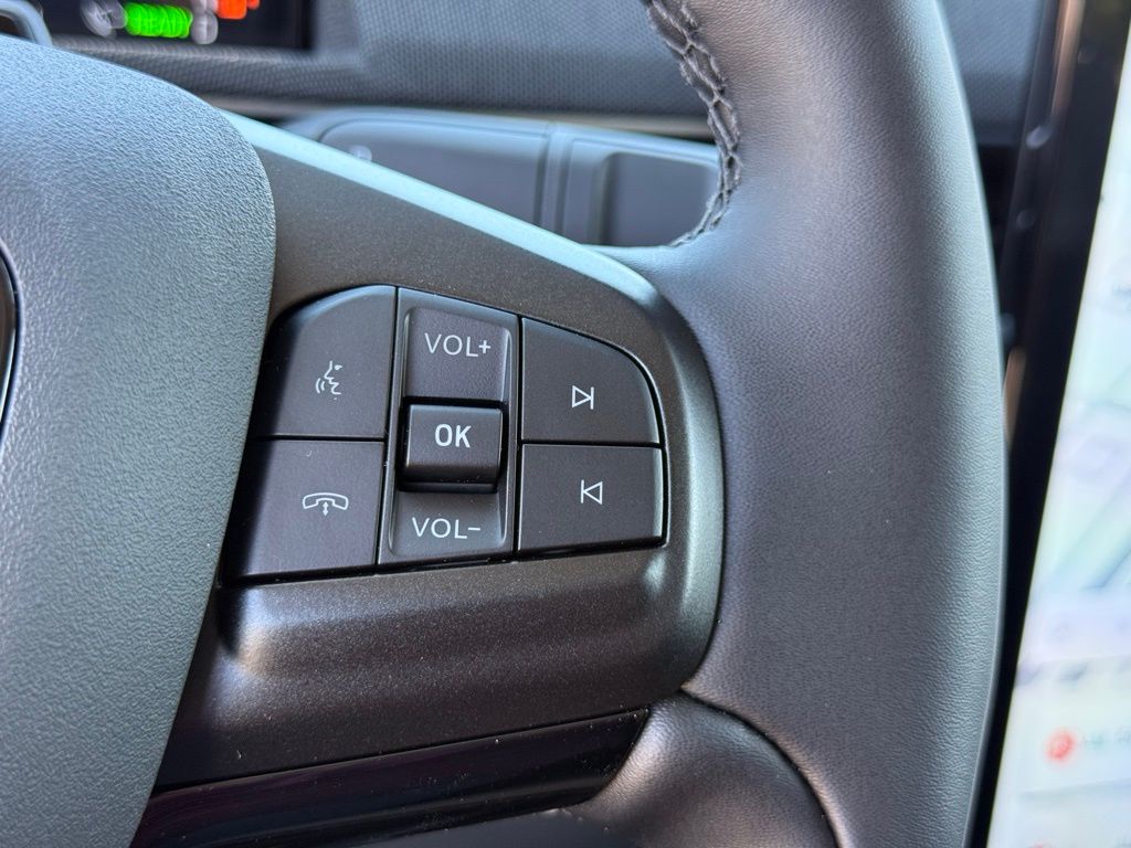 2025 Ford Mustang Mach-E Select photo 13