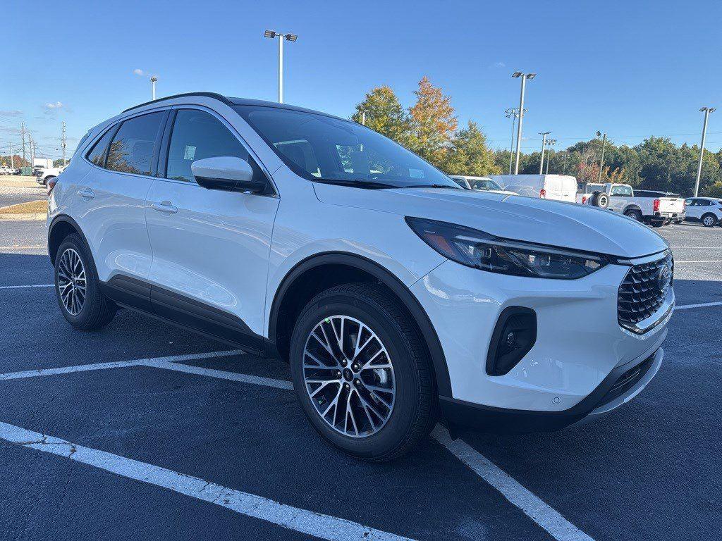 2025 Ford Escape Plug-In Hybrid photo 17