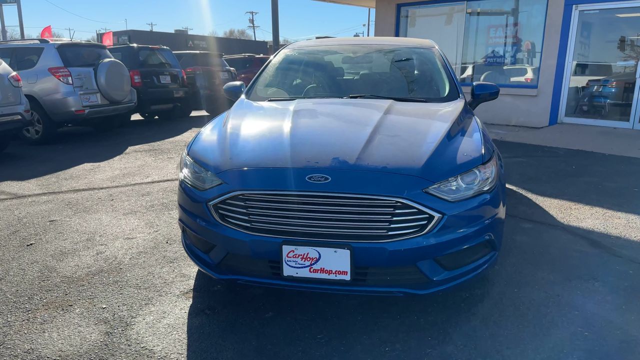 2017 Ford Fusion SE photo 3