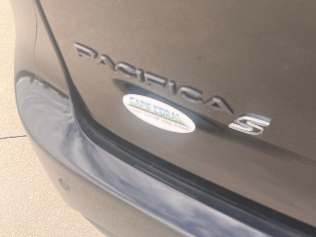 2026 Chrysler Pacifica Limited photo 27