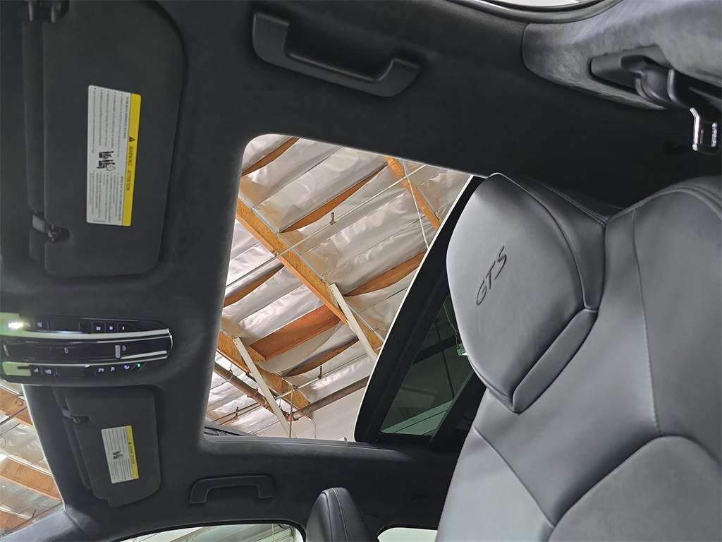 2021 Porsche Cayenne GTS photo 24