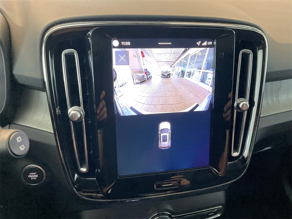 2026 Volvo XC40 AWD Plus photo 23
