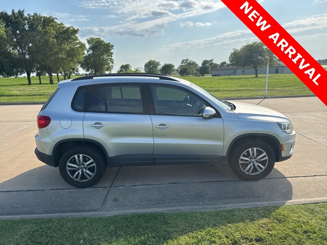 Used 2016 Volkswagen Tiguan S with VIN WVGAV7AX1GW588438 for sale in Broken Arrow, OK
