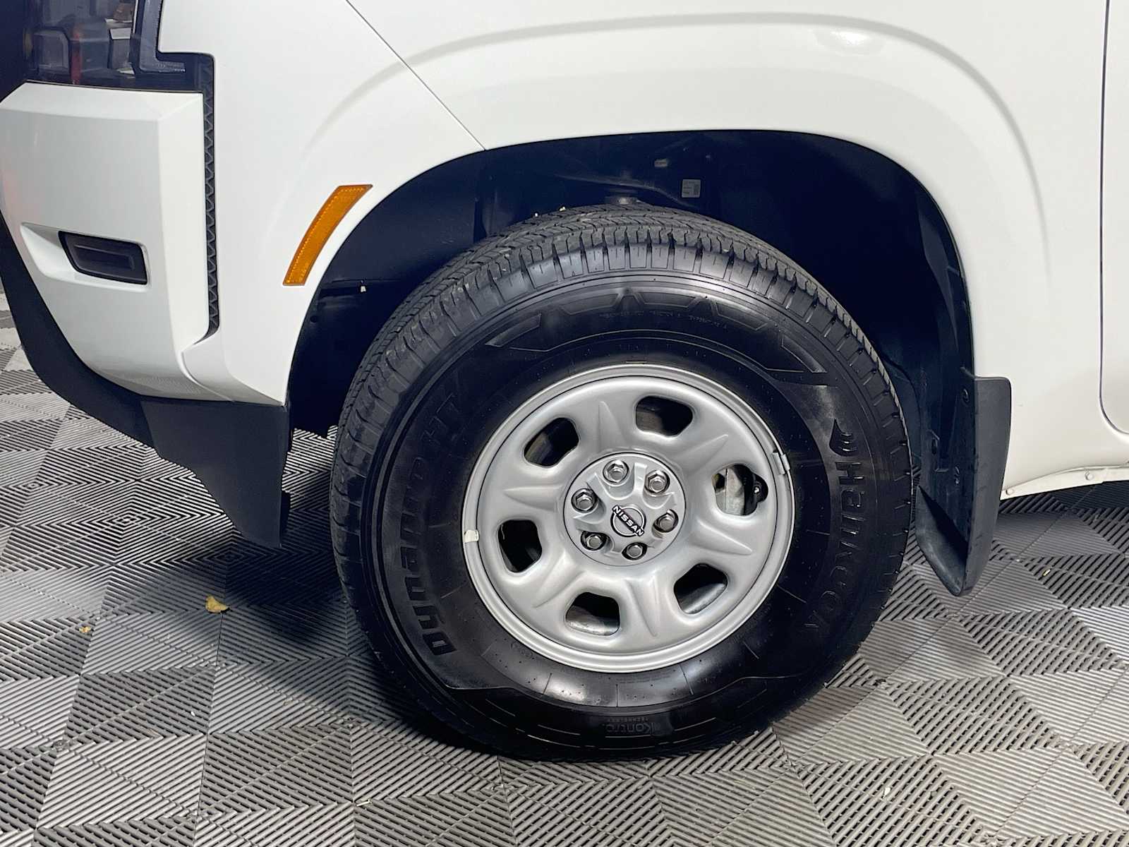 2024 Nissan Frontier S photo 25