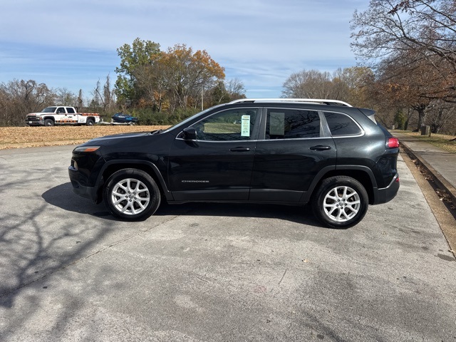 2016 Jeep Cherokee Latitude photo 3