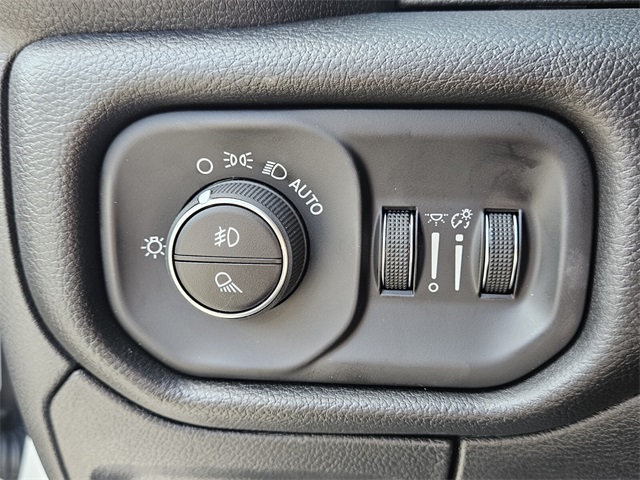 2025 Ram 1500 Big Horn photo 25