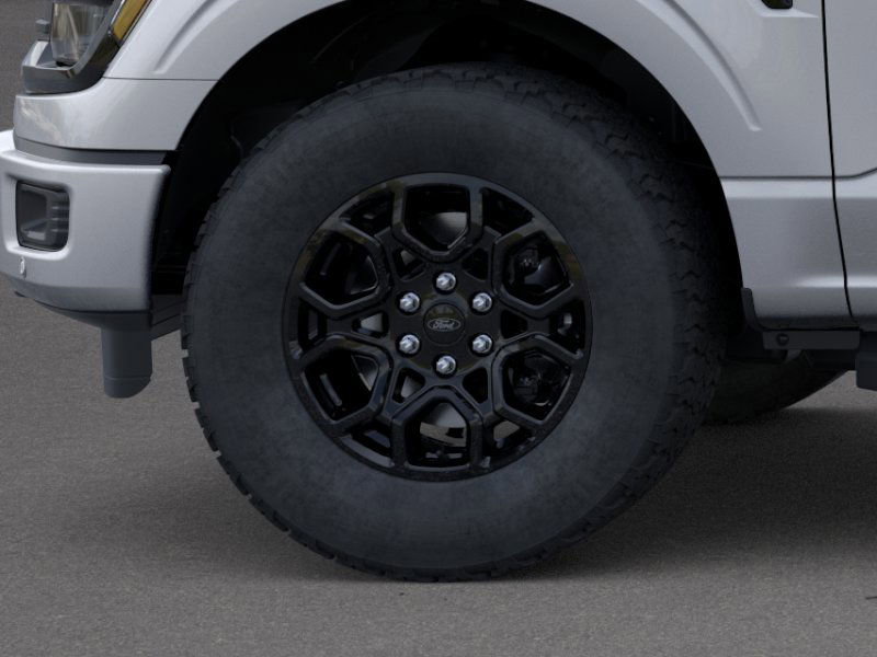 2025 Ford F-150 XLT photo 3