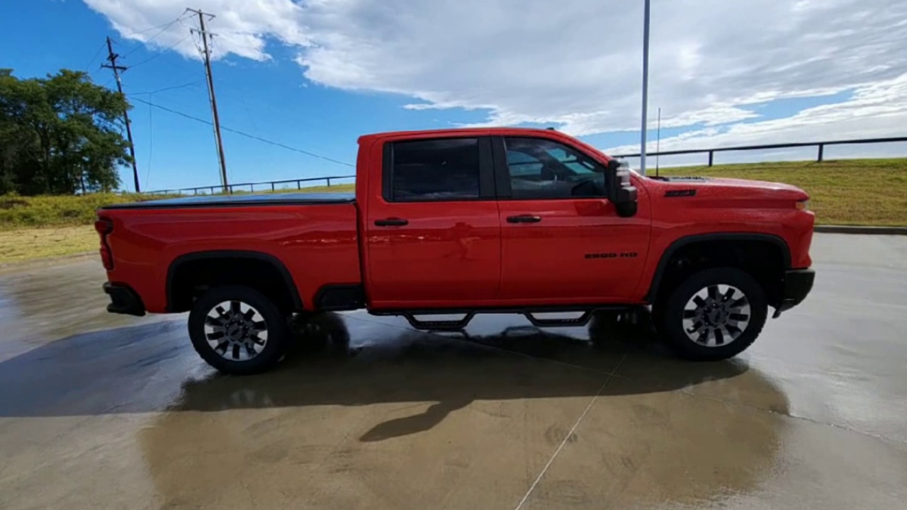 2024 Chevrolet Silverado 2500HD Custom photo 38