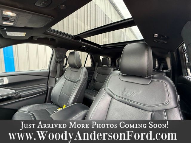 2021 Ford Explorer ST photo 4