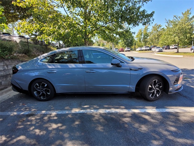 2024 Hyundai Sonata SEL photo 4