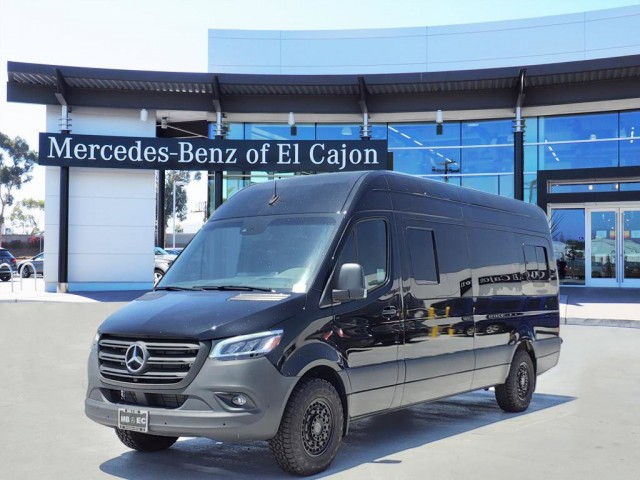 2023 Mercedes-Benz Sprinter Crew Van
