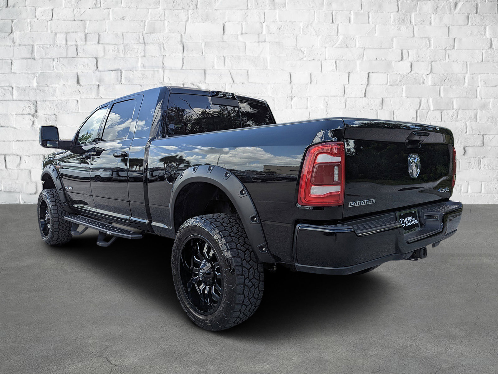 2024 Ram 3500 Laramie photo 4