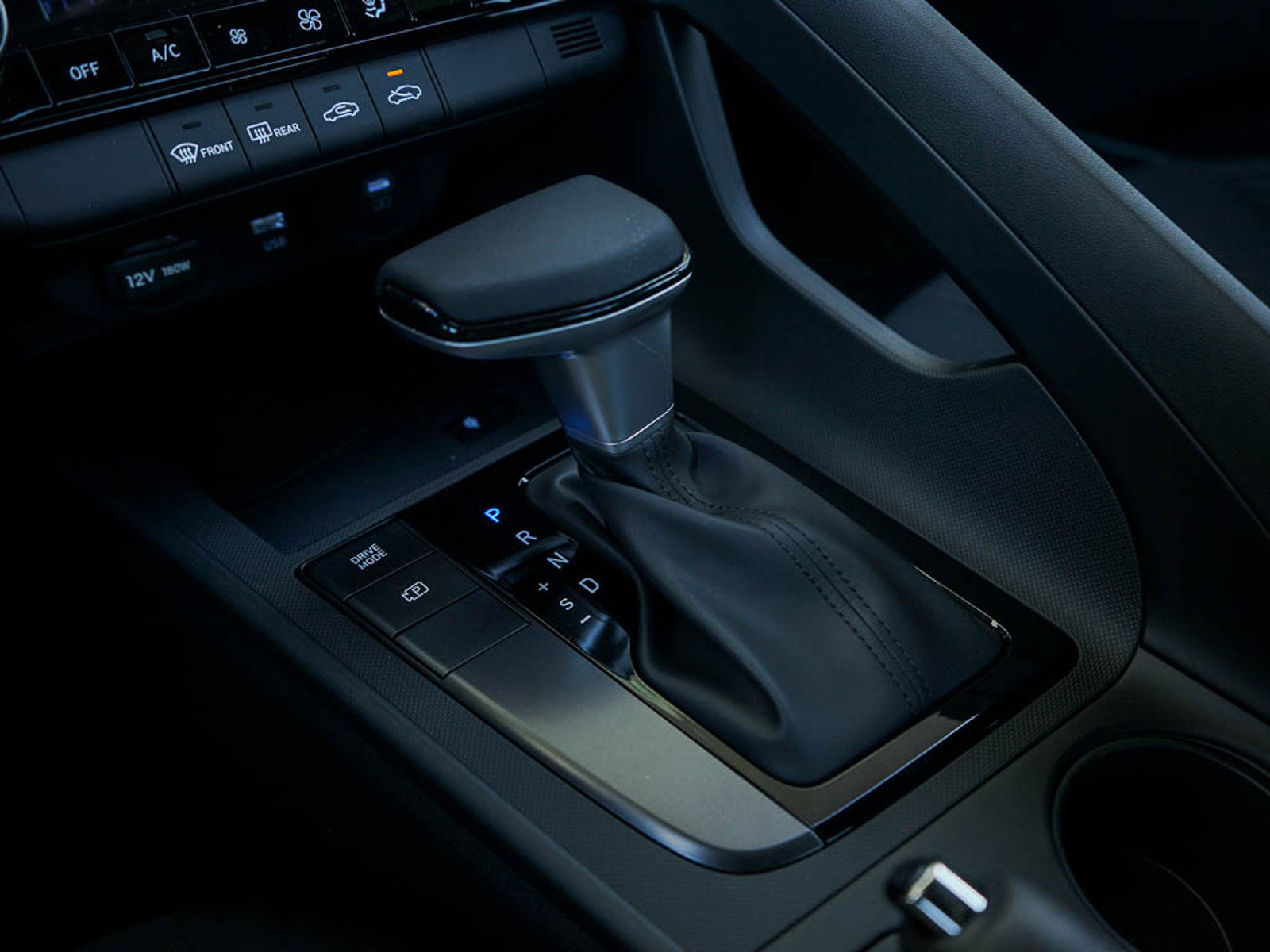 2025 Hyundai Elantra SEL Sport photo 22