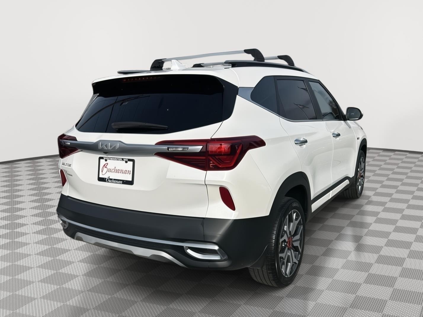 2023 Kia Seltos SX photo 4