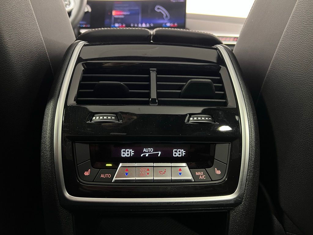 2025 Bmw X5 M60i photo 29