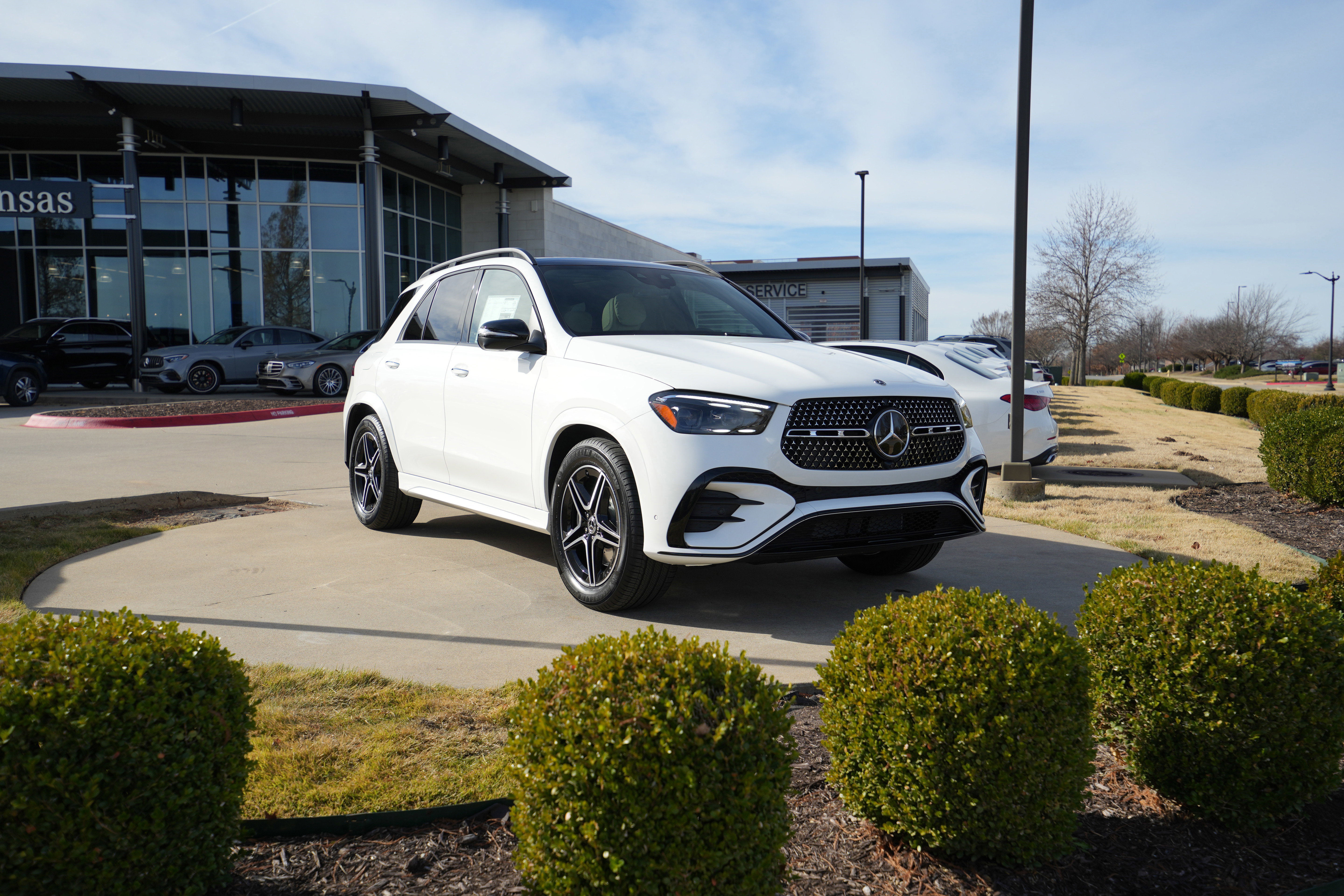 2026 Mercedes-Benz GLE GLE450's photo