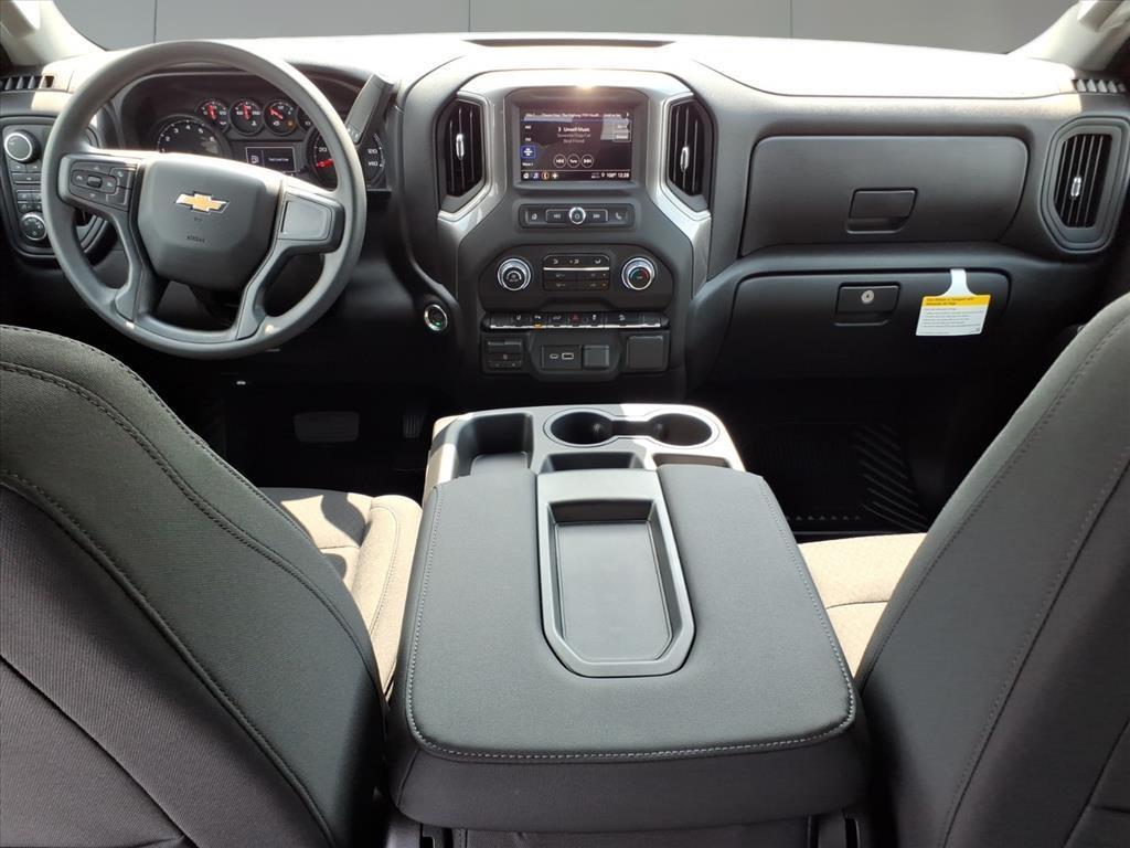 2026 Chevrolet Silverado 2500HD Custom photo 12