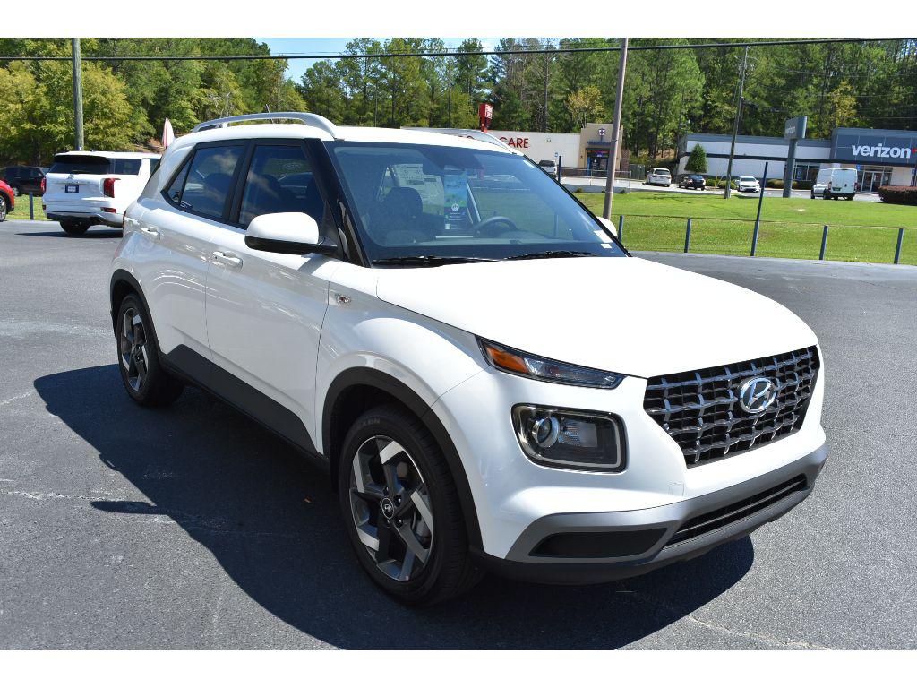 2025 Hyundai Venue SEL Limited photo 4