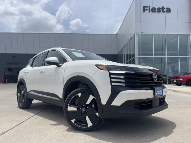 2025 Nissan Kicks SR AWD