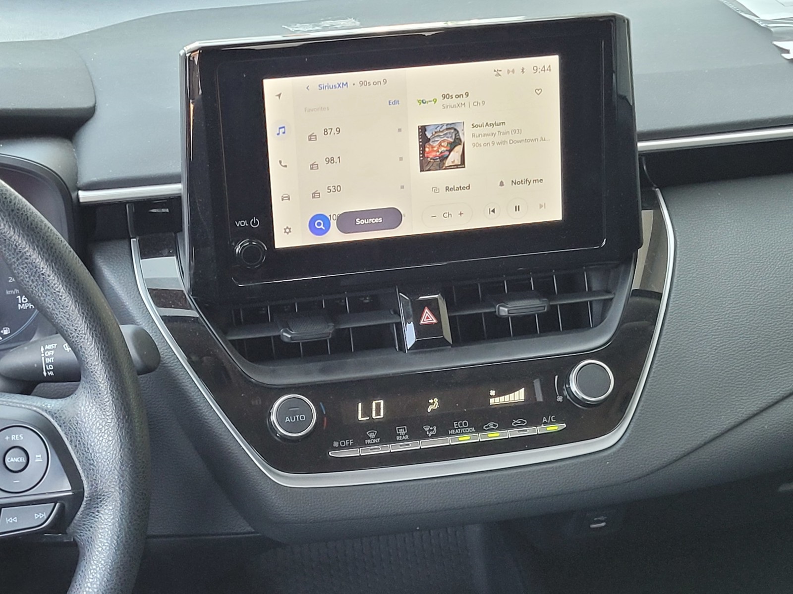 2024 Toyota Corolla LE photo 15