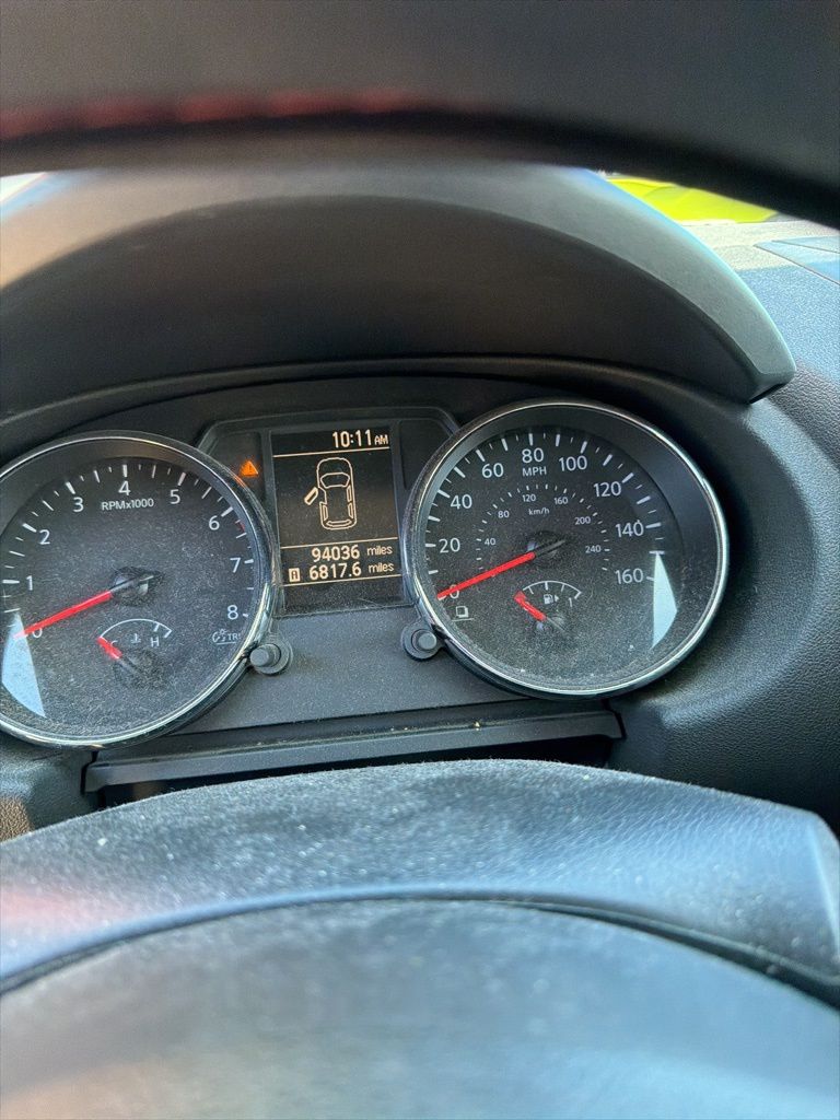 2012 Nissan Rogue SV photo 4