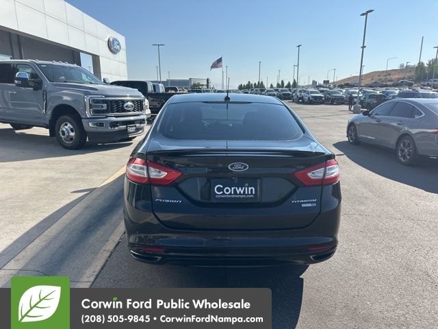 2014 Ford Fusion Titanium photo 2