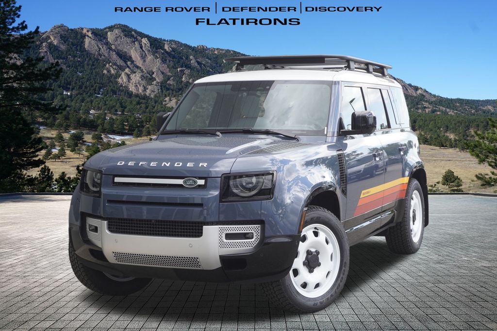 2025 Land Rover Defender S's photo