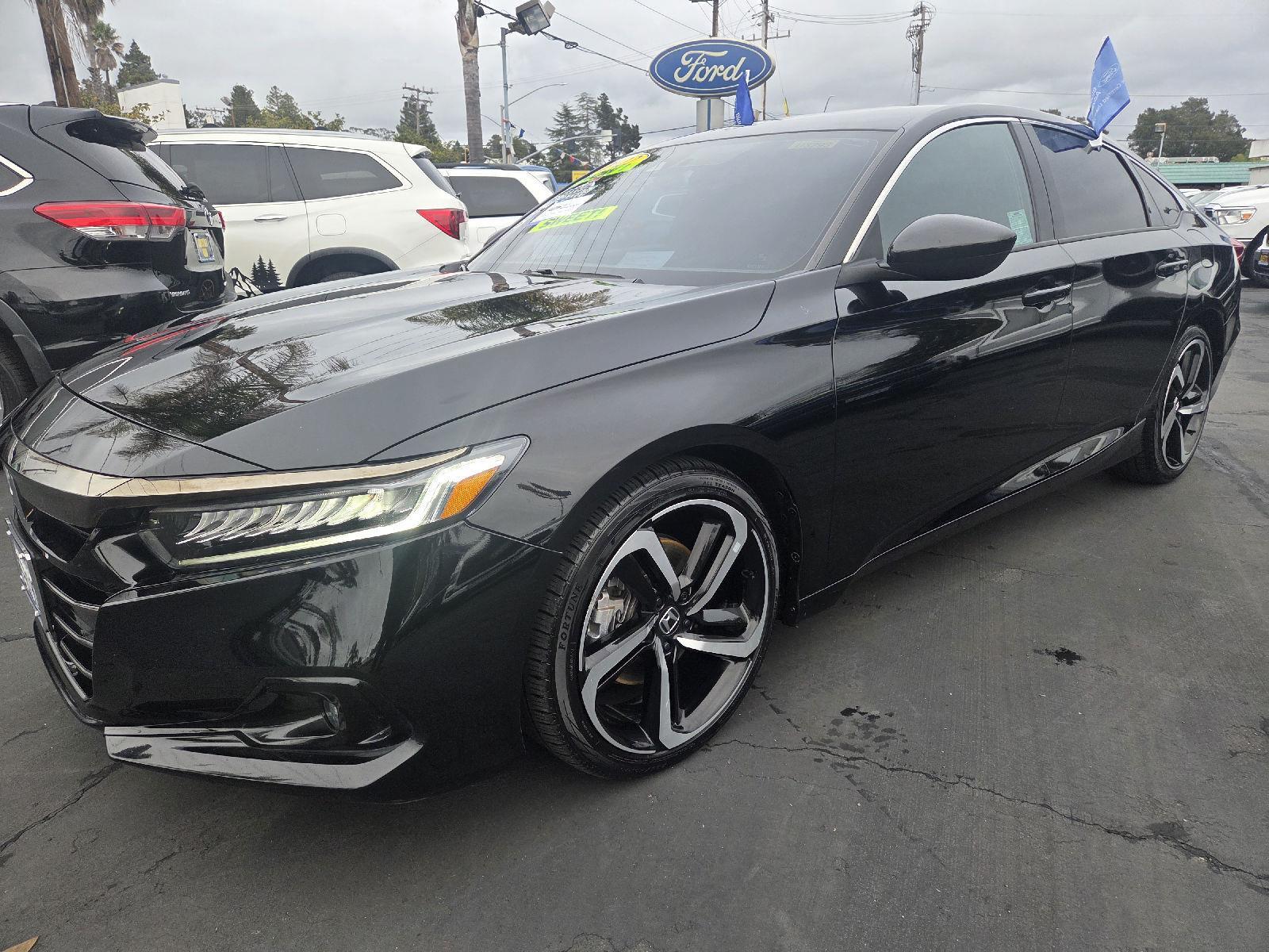 2022 Honda Accord Sport's photo