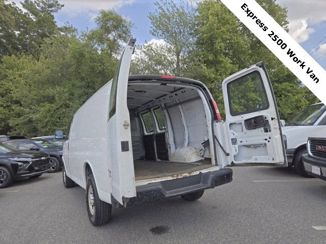 2016 Chevrolet Express 2500 Cargo photo 10