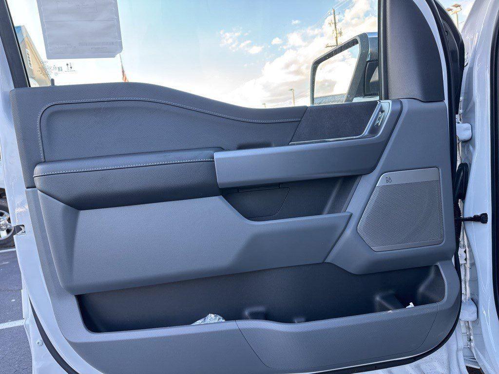 2025 Ford F-150 XLT photo 21