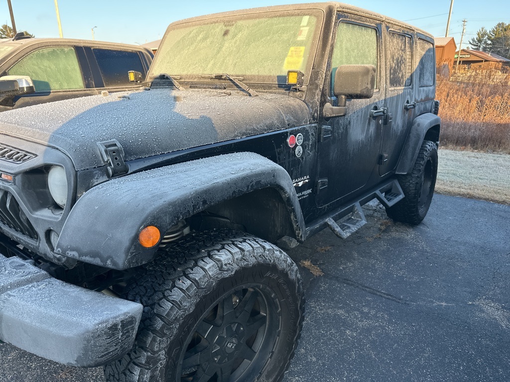 2018 Jeep Wrangler Unlimited Sahara photo 2