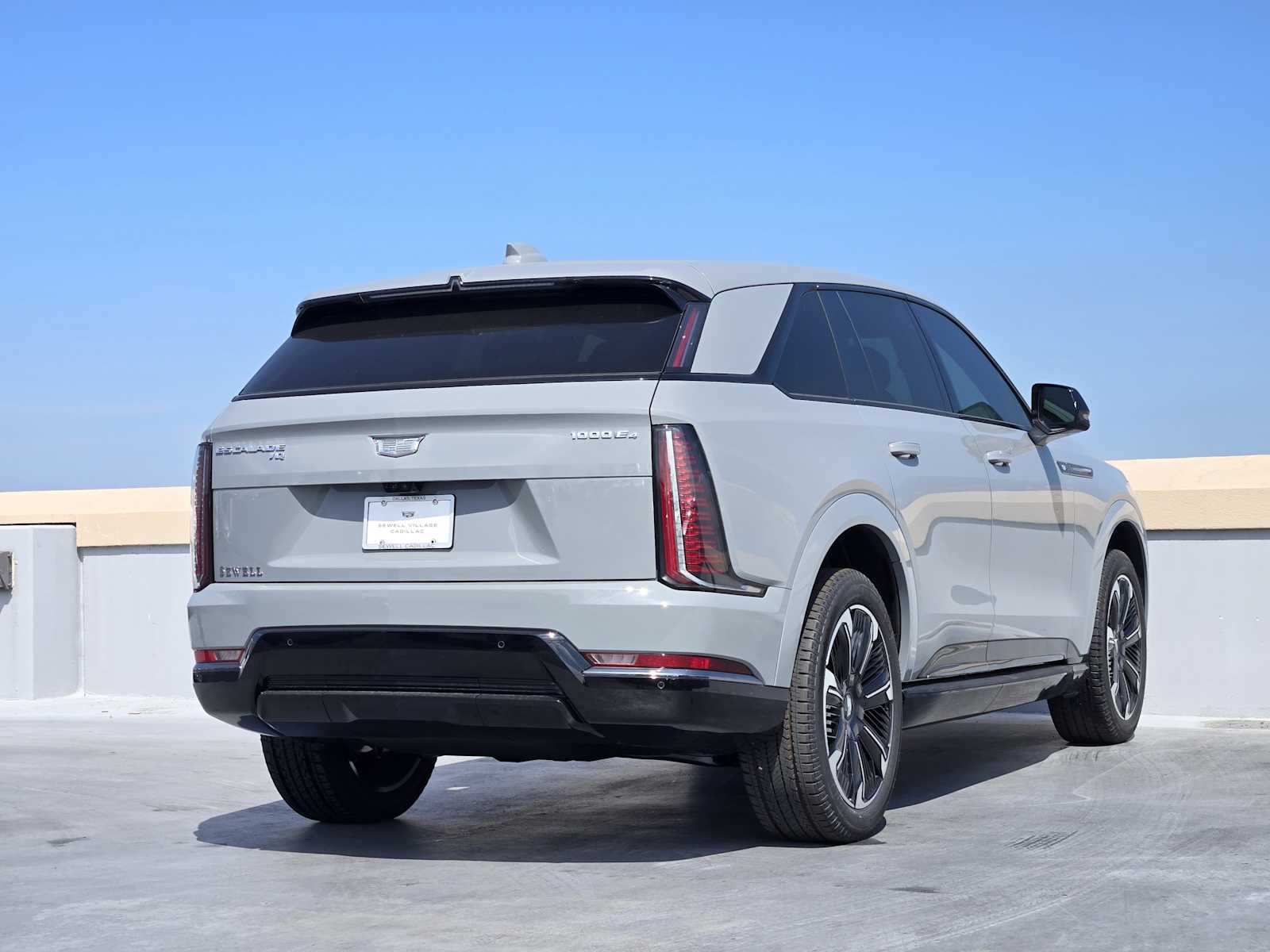 2026 Cadillac Escalade IQ Sport photo 3