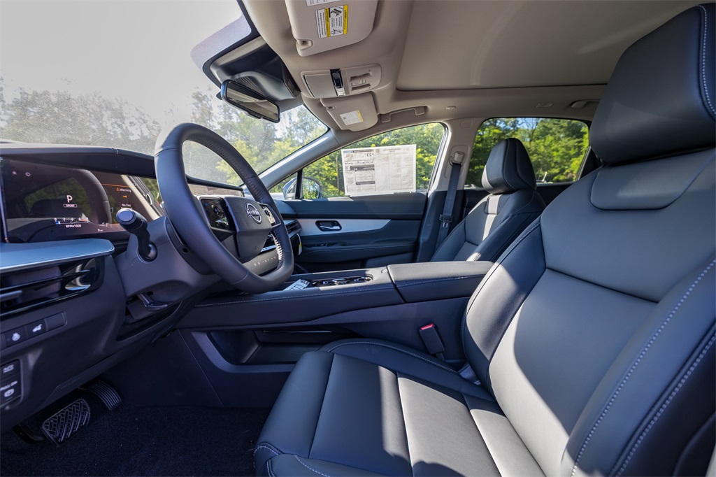 2025 Nissan Murano SL photo 8
