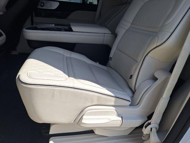 2020 Lincoln Navigator Black Label photo 22