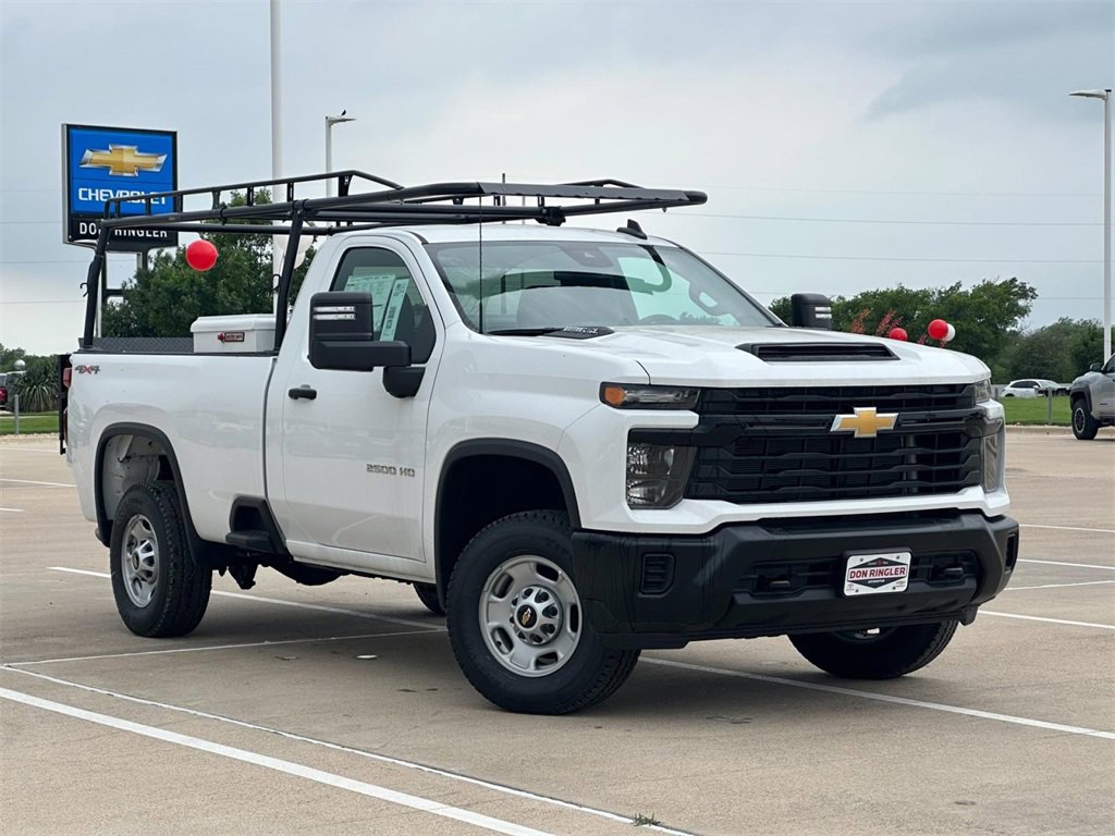 2024 Chevrolet Silverado 2500HD photo 2