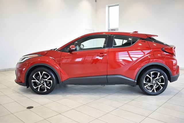 2021 Toyota C-HR XLE photo 5