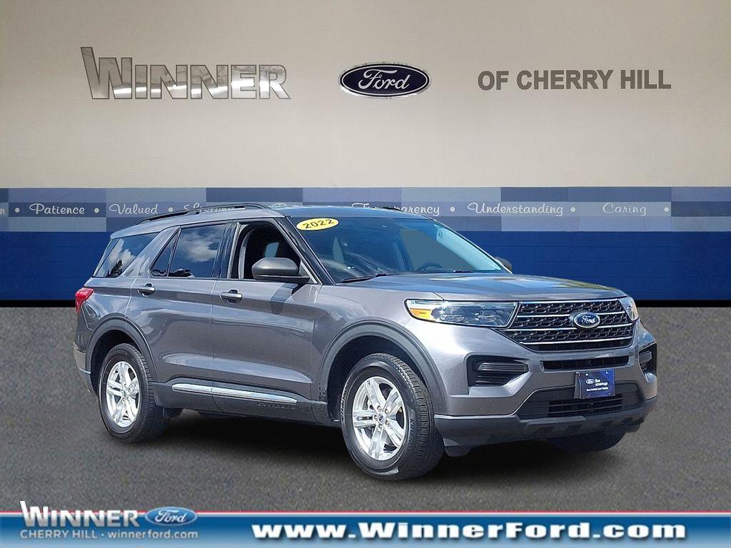 2022 Ford Explorer XLT's photo