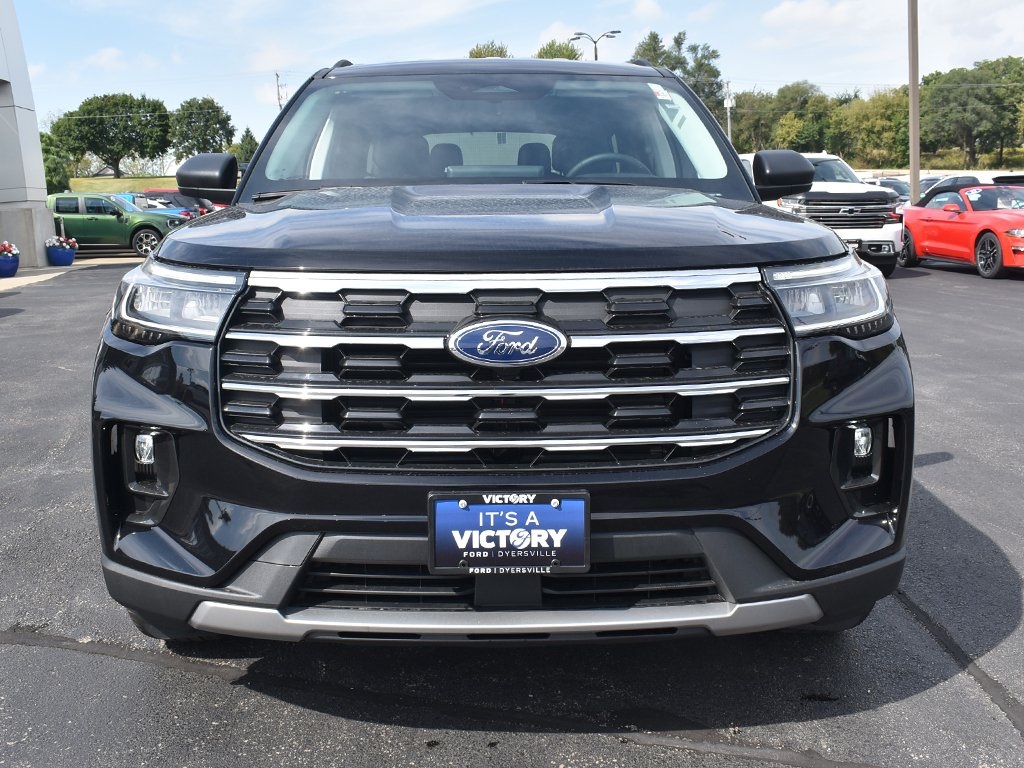 2025 Ford Explorer photo 23