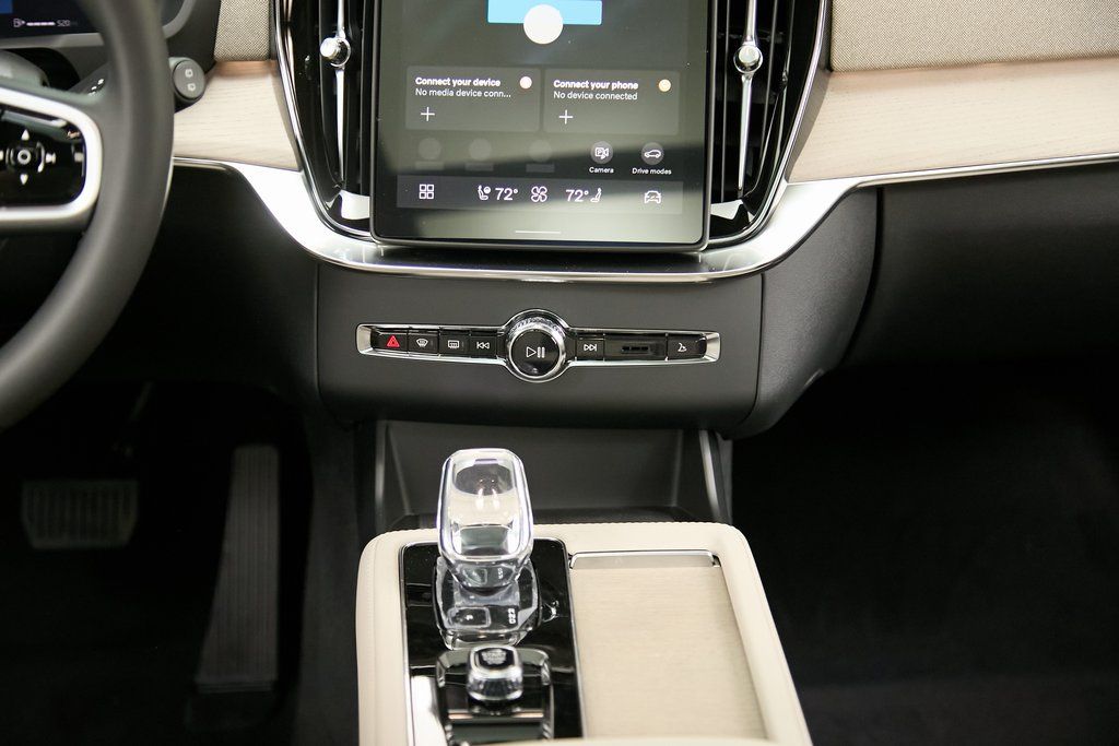 2026 VOLVO XC90 - Image 27