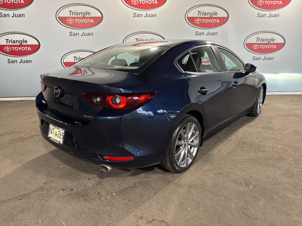 2022 Mazda Mazda3 Select photo 4