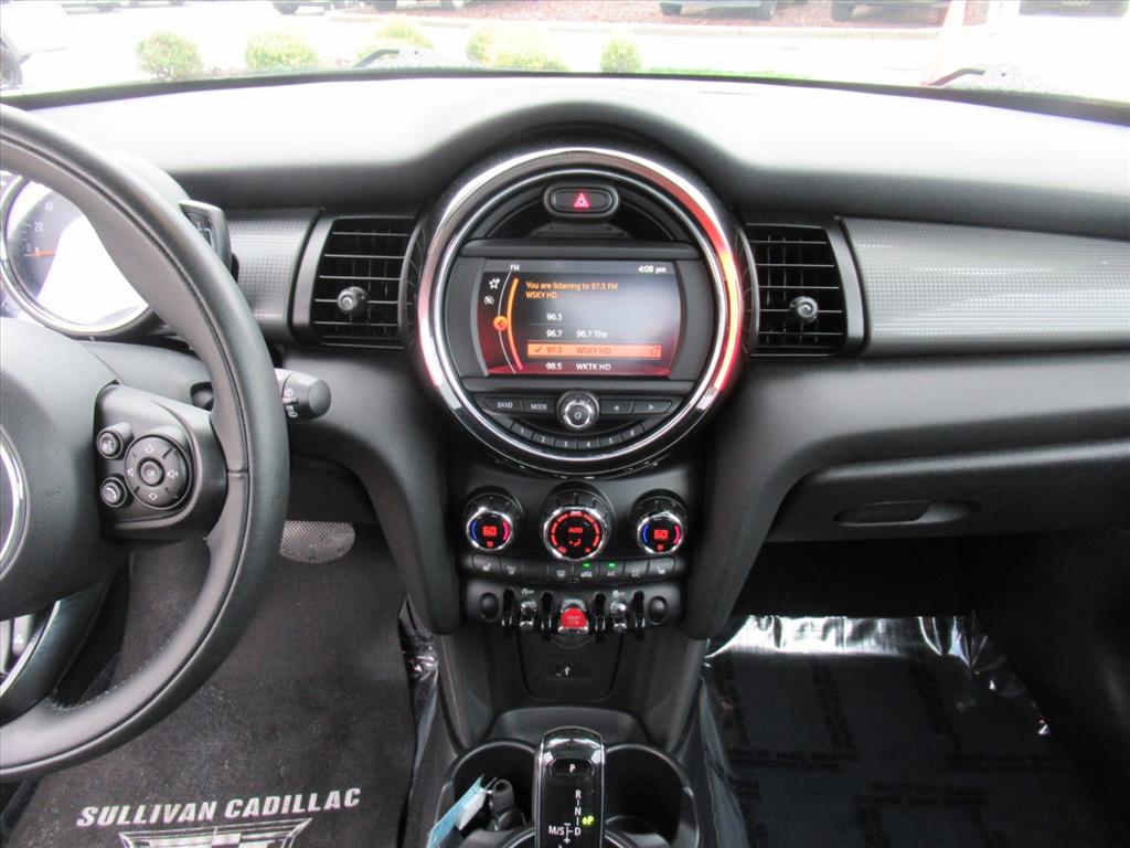 2020 Mini Cooper 2 Door Hardtop Oxford Edition photo 14