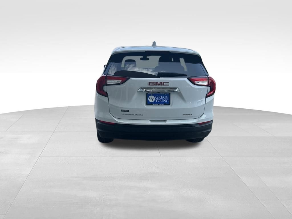 2024 Gmc Terrain SLE photo 4