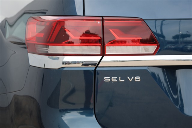 2023 Volkswagen Atlas V6 SEL Premium R-Line photo 5