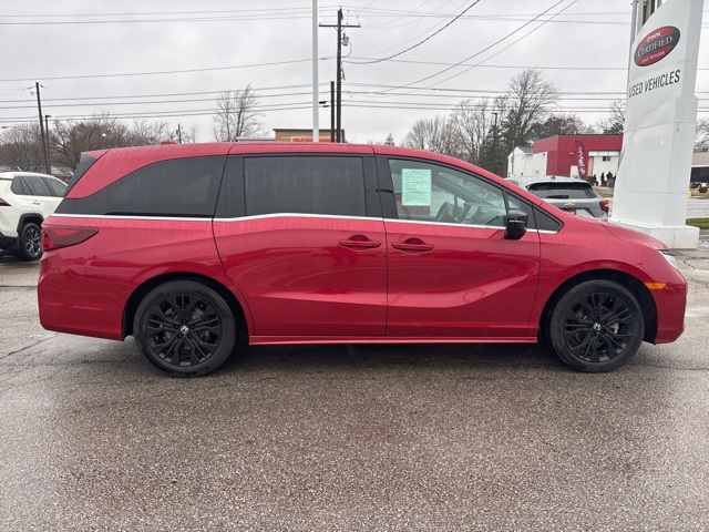 2025 Honda Odyssey photo 3