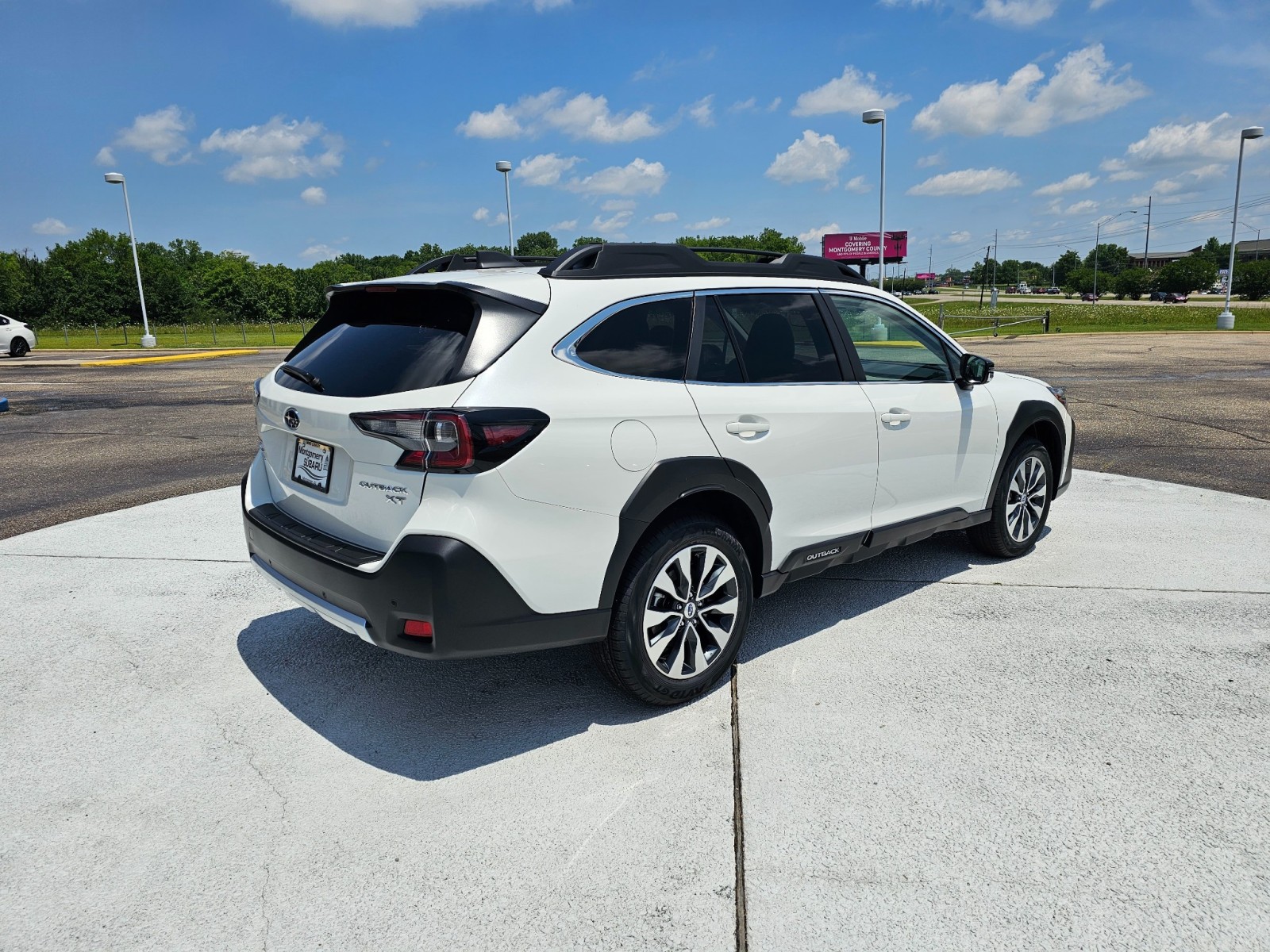 2025 Subaru Outback Limited photo 4